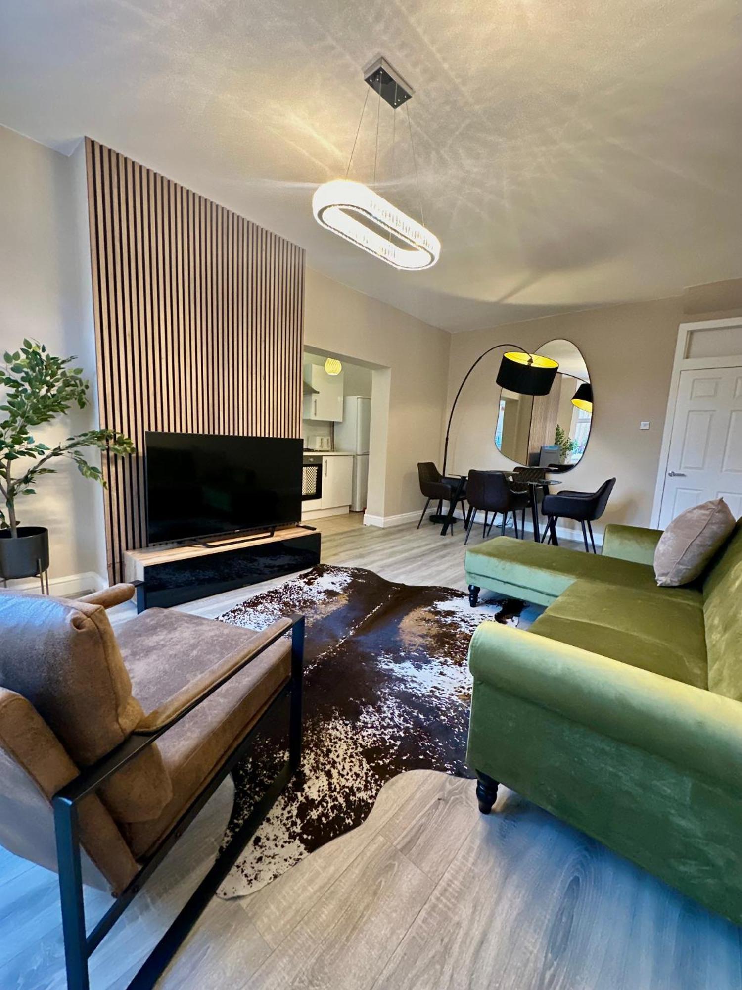Hospedagem domiciliar Luxe 4br Retreat *
