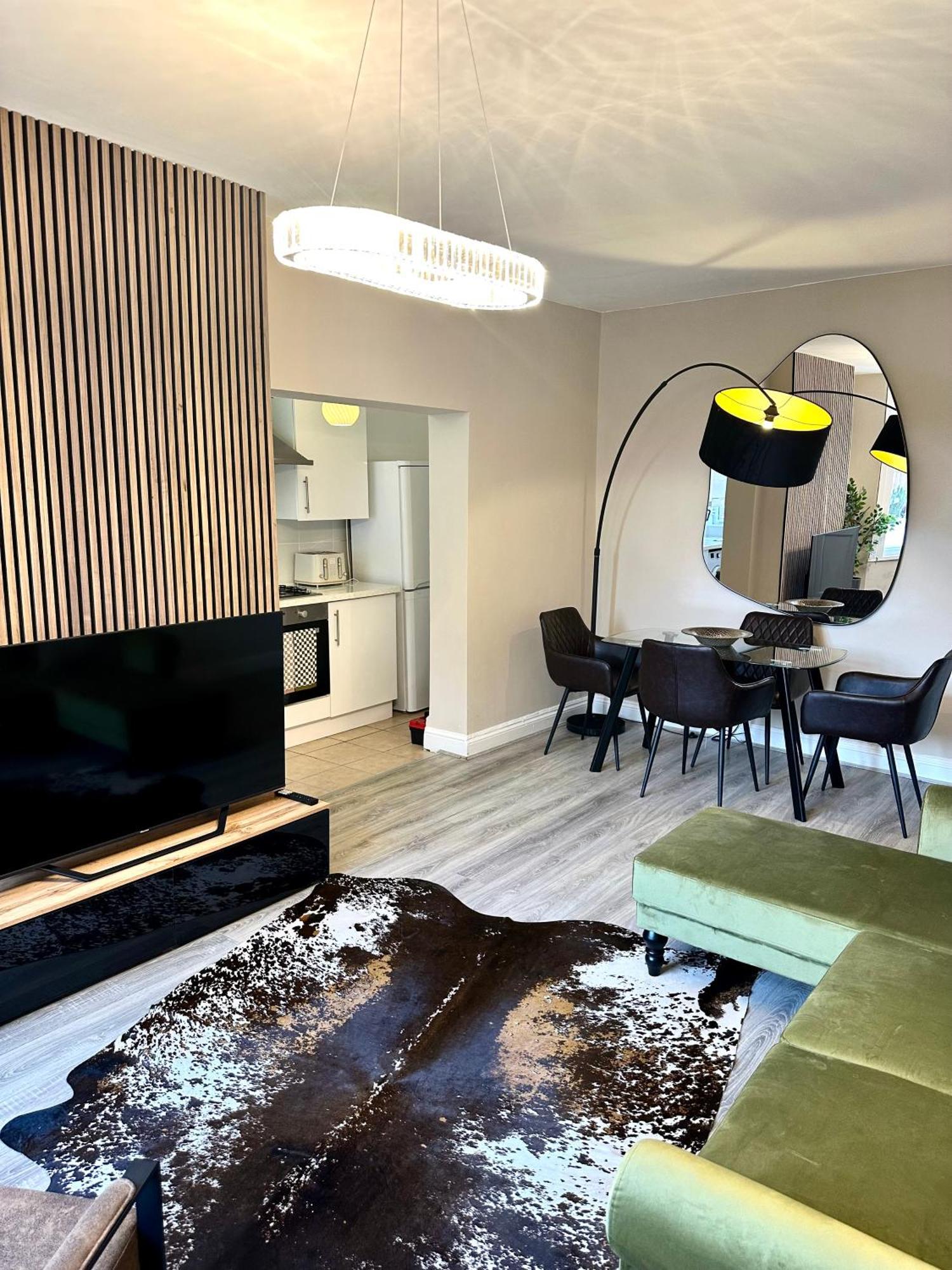 Luxe 4br Retreat Séjour chez l'habitant